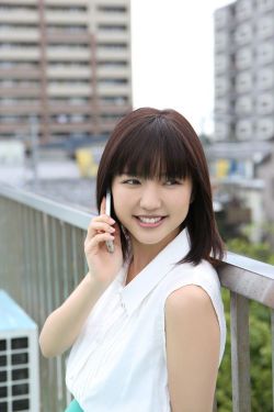青涩超嫩萝莉嫩妹被炮友狂操