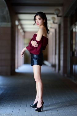 女奥特曼被虐