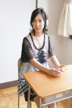 女教师的凌脣教室在线